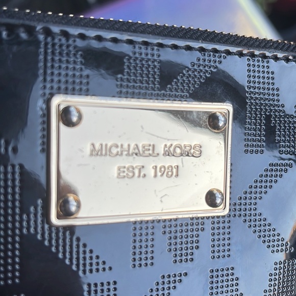 Michael Kors JET SET ZIPAROUND CONTINENTAL BLACK WALLET - Picture 5 of 14